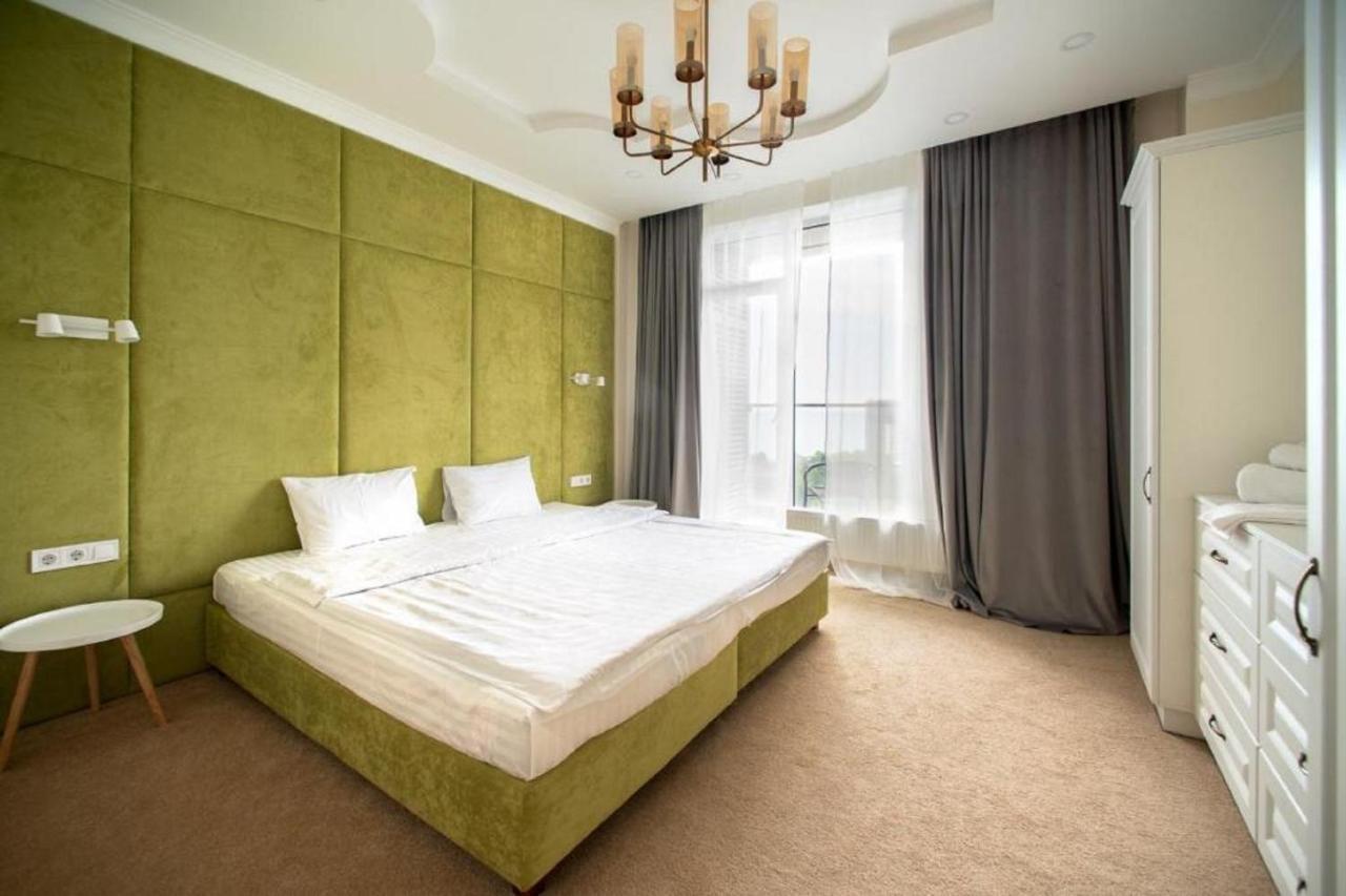 Apart Hotel Greenwood Near Sea โอเดสซา ภายนอก รูปภาพ